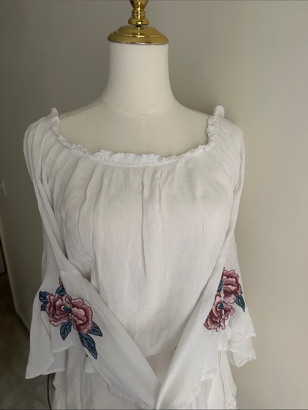 iris White Lightweight Embroidered Blouse